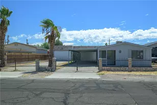 1762 River Gardens Dr, Bullhead City, AZ 86442 - Photo 1
