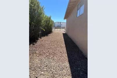 1401 Tuthill Lane, Bullhead City, AZ 86442 - Photo 6