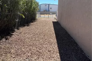 1401 Tuthill Ln, Bullhead City, AZ 86442 - Photo 6