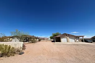 2700 W Shauna Dr, Golden Valley, AZ 86413 - Photo 16