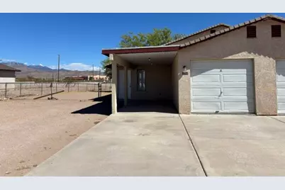2700 W Shauna Drive, Golden Valley, AZ 86413 - Photo 1