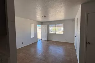 2700 W Shauna Dr, Golden Valley, AZ 86413 - Photo 6