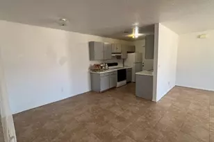 2700 W Shauna Dr, Golden Valley, AZ 86413 - Photo 14