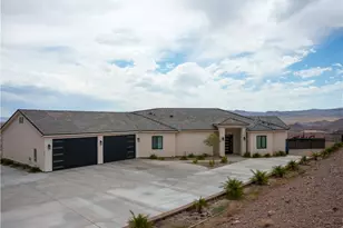 2925 Sinyala Canyon Dr, Bullhead City, AZ 86429 - Photo 2