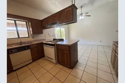 2030 Pacific Avenue, Kingman, AZ 86401 - Photo 46