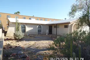 2410 Rio Dr, Bullhead City, AZ 86429 - Photo 1
