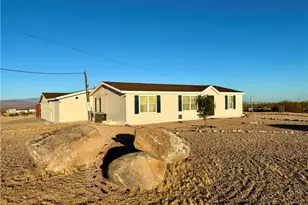 1694 S Elgin Rd, Golden Valley, AZ 86413 - Photo 2