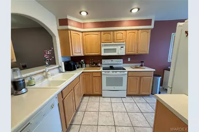 944 Gates Avenue, Kingman, AZ 86401 - Photo 8