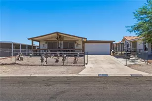 858 Stahlman Dr, Bullhead City, AZ 86442 - Photo 2