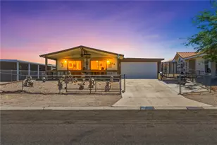 858 Stahlman Dr, Bullhead City, AZ 86442 - Photo 2
