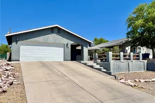 3640 Gem St, Bullhead City, AZ 86442 - Photo 4