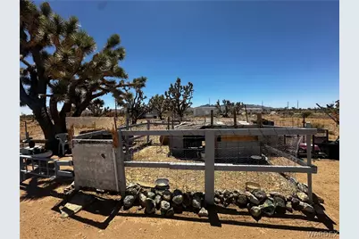 18773 N Queen Drive, Dolan Springs, AZ 86441 - Photo 16