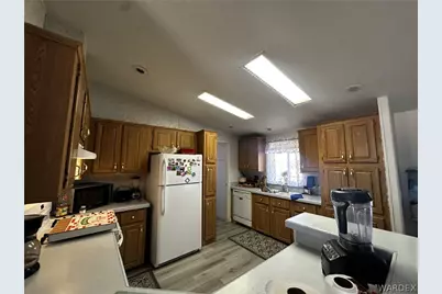18773 N Queen Drive, Dolan Springs, AZ 86441 - Photo 14