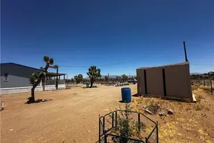 18773 N Queen Dr, Dolan Springs, AZ 86441 - Photo 12