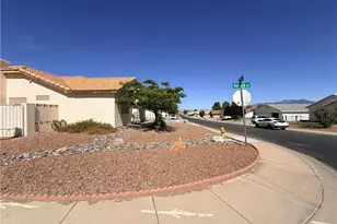 611 Carlton St, Kingman, AZ 86409 - Photo 40