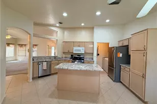 611 Carlton St, Kingman, AZ 86409 - Photo 4