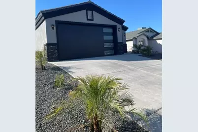 627 Church Street, Bullhead City, AZ 86442 - Photo 2