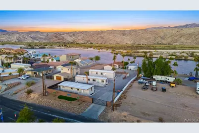 437 Riverfront Drive, Bullhead City, AZ 86442 - Photo 2