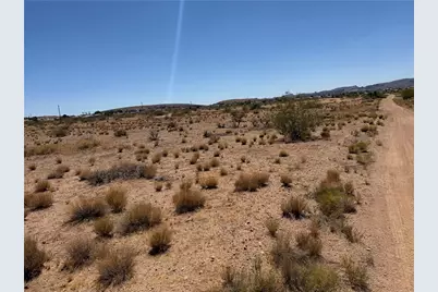 311-04-333 Apache, Kingman, AZ 86401 - Photo 4
