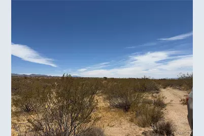 308-29-047 Ligurta, Golden Valley, AZ 86413 - Photo 2