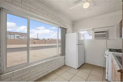 395 Long Avenue, Bullhead City, AZ 86429 - Photo 18