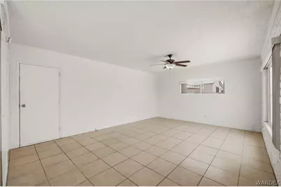 395 Long Avenue, Bullhead City, AZ 86429 - Photo 10