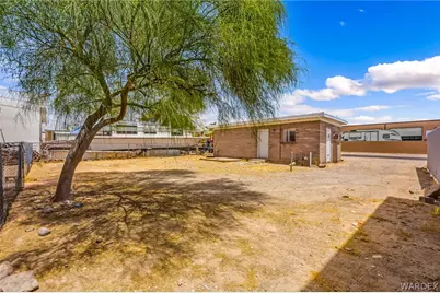 395 Long Avenue, Bullhead City, AZ 86429 - Photo 24