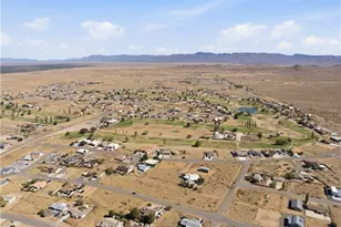 10563 N Garrett Dr, Kingman, AZ 86401 - Photo 8