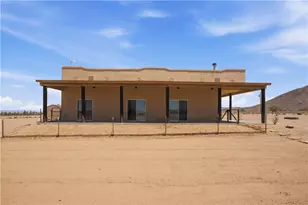 10563 N Garrett Dr, Kingman, AZ 86401 - Photo 2