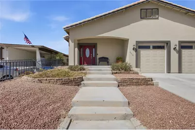 2618 Country Club Drive, Bullhead City, AZ 86442 - Photo 2