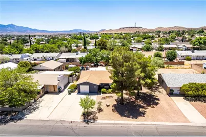 1722 Detroit Avenue, Kingman, AZ 86401 - Photo 2