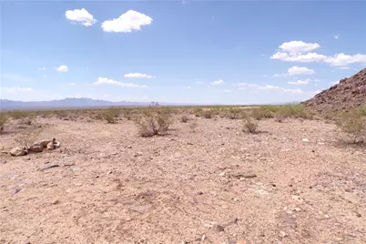 10638 S Cascabel Road, Yucca, AZ 86438 - Photo 26