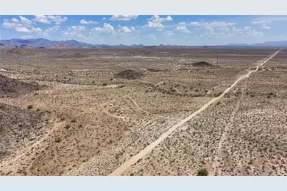 10638 S Cascabel Road, Yucca, AZ 86438 - Photo 54
