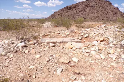 10638 S Cascabel Road, Yucca, AZ 86438 - Photo 4