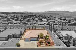 2762 Desert Stars Ln, Bullhead City, AZ 86429 - Photo 2
