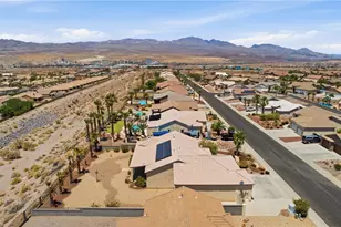 2762 Desert Stars Ln, Bullhead City, AZ 86429 - Photo 8
