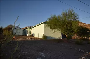 121 Spruce St, Kingman, AZ 86401 - Photo 2