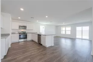 2302 Sarah Pl, Bullhead City, AZ 86442 - Photo 4