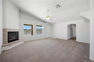 6934 E Trails End Ln, Kingman, AZ 86401 - Photo 2