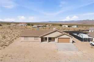6934 E Trails End Ln, Kingman, AZ 86401 - Photo 1