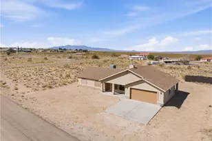 6934 E Trails End Ln, Kingman, AZ 86401 - Photo 18