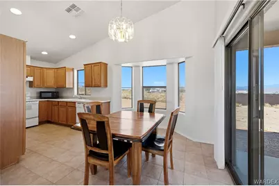 6934 E Trails End Lane, Kingman, AZ 86401 - Photo 4