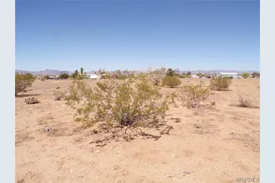 3687 N Mobile Road, Golden Valley, AZ 86413 - Photo 26