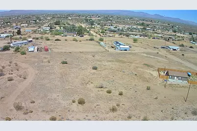 3687 N Mobile Road, Golden Valley, AZ 86413 - Photo 28