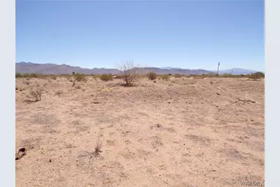 3687 N Mobile Road, Golden Valley, AZ 86413 - Photo 24