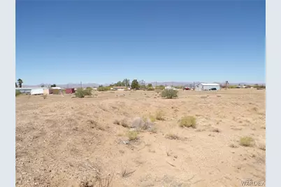 3687 N Mobile Road, Golden Valley, AZ 86413 - Photo 12