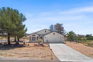 7772 E Sugarloaf St, Kingman, AZ 86401 - Photo 1