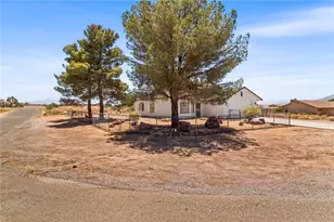 7772 E Sugarloaf St, Kingman, AZ 86401 - Photo 38