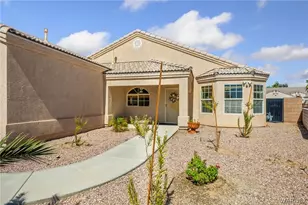 1982 E Fairway Pl, Fort Mohave, AZ 86426 - Photo 8