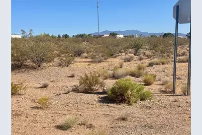 7237 N Cochise Circle, Kingman, AZ 86401 - Photo 2